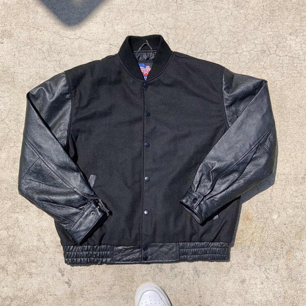 Vintage Leather Bomber Jacket